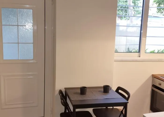 Alexandros Apartment B