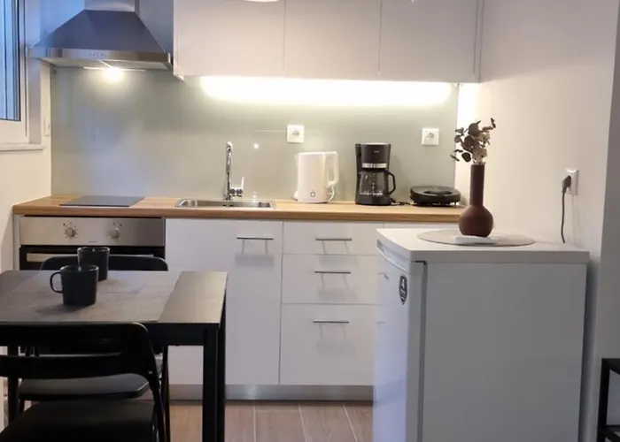 Alexandros Apartment B